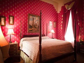 Room, 1 King Bed (John P. Walworth)
