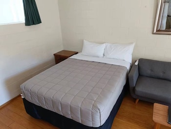 Standard Studio, Kitchen (Spacious )