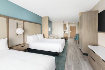 Single Room, Multiple Beds