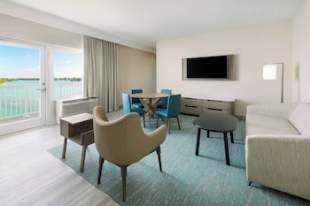Superior Suite, 1 Bedroom, Bay View