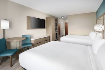 2 Queen Beds