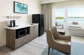 Superior Suite, 1 Bedroom, Bay View