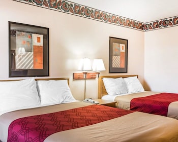 Standard Room, 2 Double Beds, Non Smoking