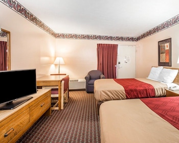 Standard Room, 2 Double Beds, Non Smoking
