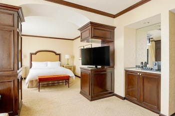 Room, 1 King Bed (Heritage)