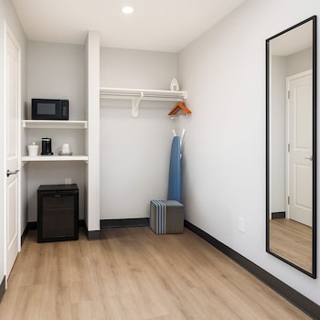 Suite, 2 Queen Beds, Non Smoking