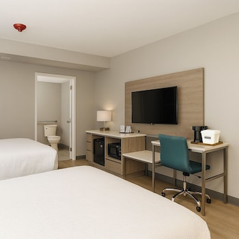 Room, 2 Queen Beds, Accessible, Non Smoking