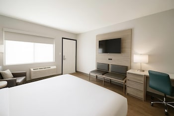 Room, 1 Queen Bed (Efficiency)