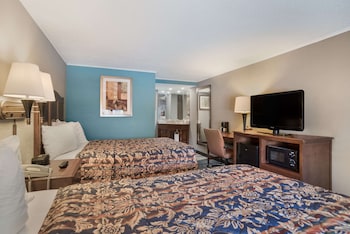 Room, 2 Double Beds, Accessible, Smoking