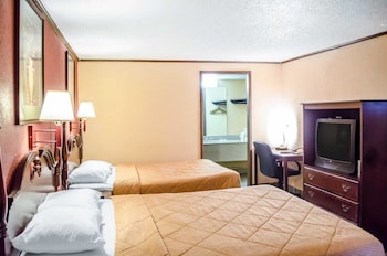 Standard Room, 2 Double Beds, Non Smoking