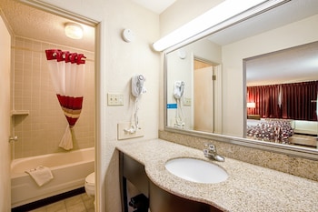 Deluxe Room, 2 Queen Beds, Non Smoking