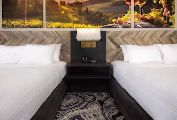 Standard Room, 2 Queen Beds, Non Smoking