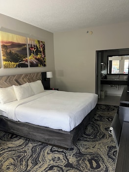 Standard Room, 1 King Bed, Non Smoking