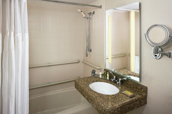 Room, 2 Queen Beds, Accessible (Hearing)