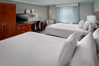 Deluxe Room, 2 Queen Beds