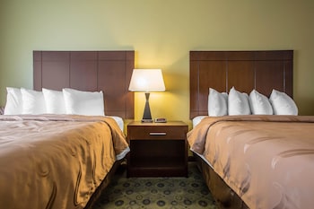 Standard Room, 2 Queen Beds, Smoking