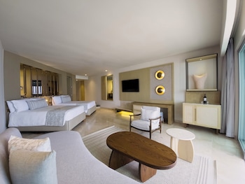 Royal Suite Doble Hot Tub adults only +18