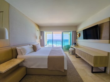Master Suite Ocean Front