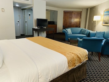Junior Suite, 1 King Bed, Non Smoking (Water View)