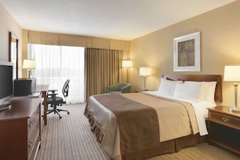 Deluxe Room, 1 Queen Bed, Non Smoking, View (City View)
