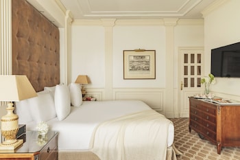 Supreme Room Red Level