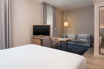 Premium Room (ExtraLarge ExtraBed 2Adults+2Children)
