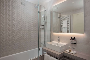 Premium Room (ExtraLarge ExtraBed 2Adults+2Children)