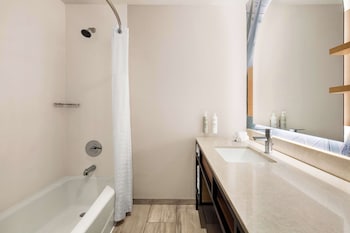 Room, 2 Queen Beds, Patio