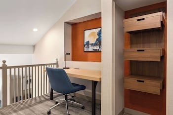 Suite, 1 King Bed