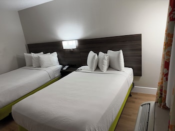 Standard Room, 2 Double Beds, Non Smoking