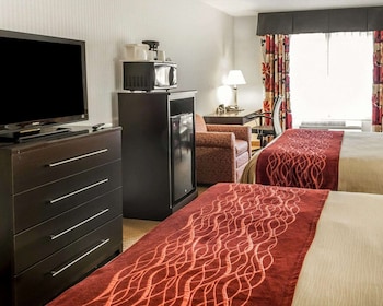 Suite, 2 Queen Beds, Non Smoking