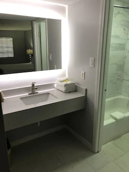 Standard Room, 2 Double Beds