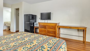 Room, 1 King Bed, Non Smoking