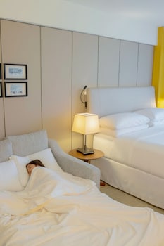 Family Room, 1 King Bed