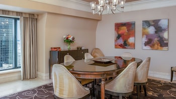 Presidential Suite, 1 Twin Bed