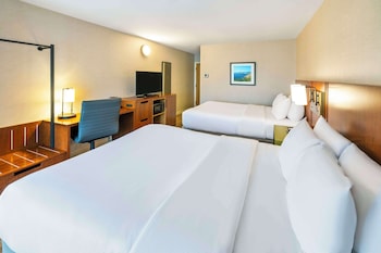 Room, 2 Queen Beds, Non Smoking