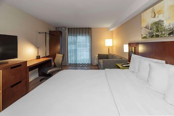 Room, 1 King Bed with Sofa bed, Non Smoking (Upgrade)