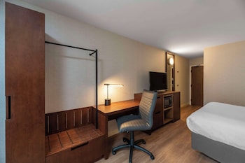 Room, 2 Queen Beds, Non Smoking