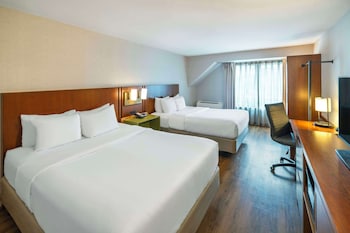 Room, 2 Queen Beds, Non Smoking