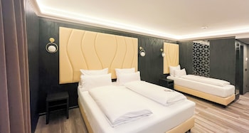 Premium Triple Room