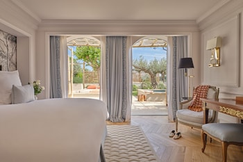 Junior Suite (Plunge Pool)