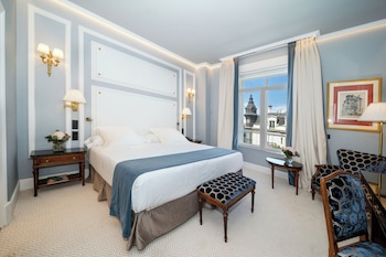 Superior Room, City View
