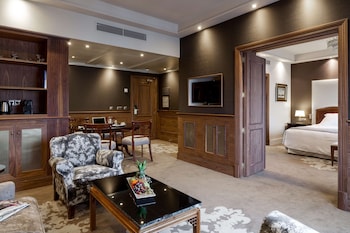 Suite "The Wellington Club" Access