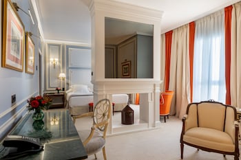 Junior Suite Deluxe "The Wellington Club" Access