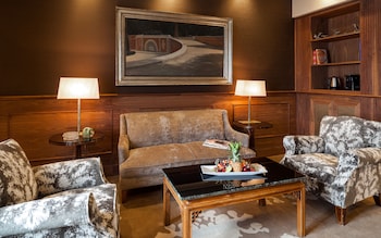 Suite "The Wellington Club" Access