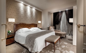 Suite Courtyard "The Wellington Club" Access
