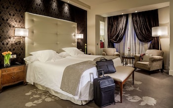 Grand Premium "The Wellington Club" Access