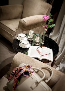 Grand Premium "The Wellington Club" Access