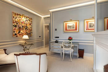 Junior Suite Deluxe "The Wellington Club" Access