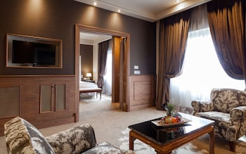 Suite "The Wellington Club" Access